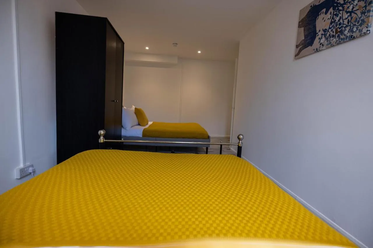 3 Bedrooms-8Guests-Babycot-15Mintopepys-Freeparkg London Storbritannien