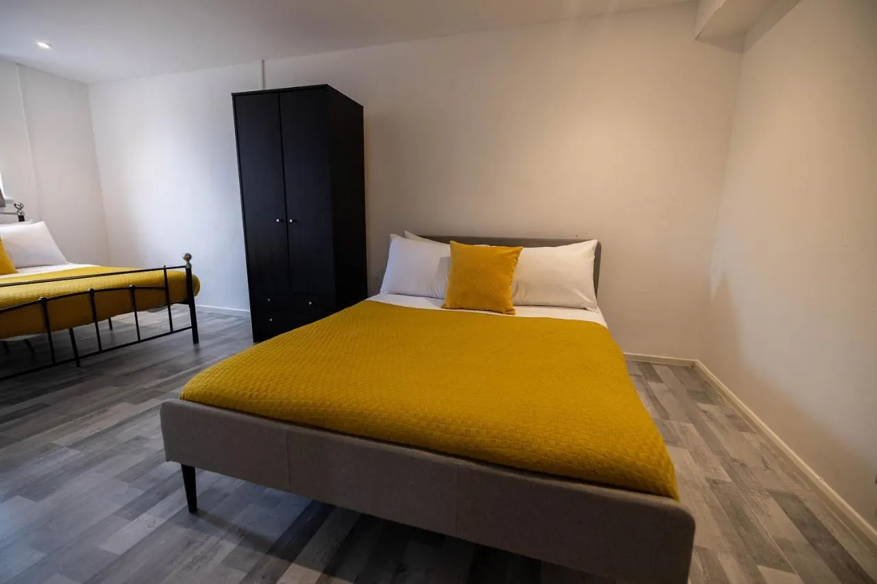 3 Bedrooms-8Guests-Babycot-15Mintopepys-Freeparkg London Lägenhet